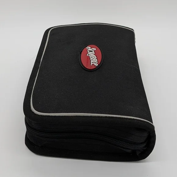 Scrabble Game Folio Edition -Play On The Go - Picture 3 of 5